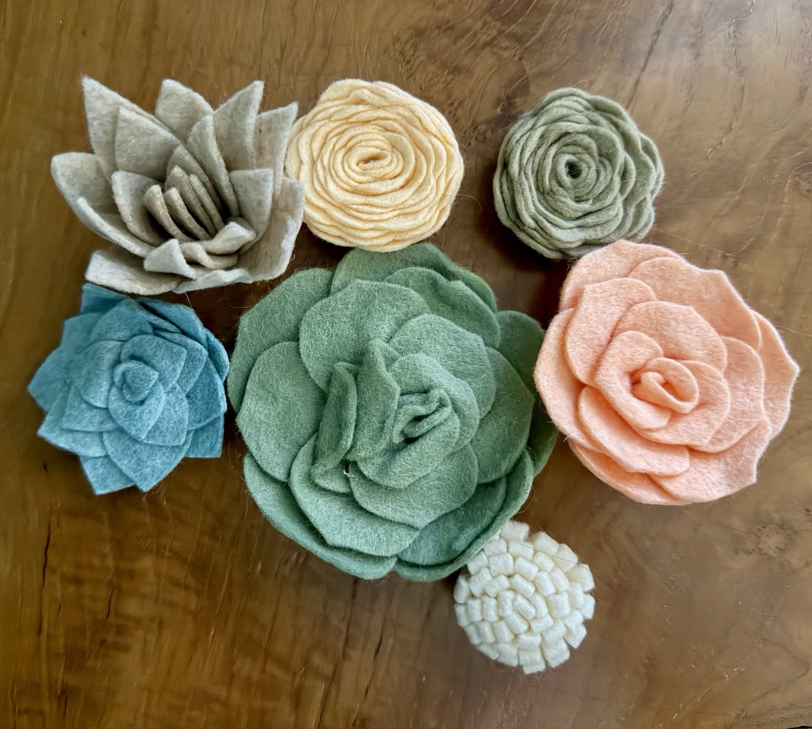 Handmade Felt Succulent Set (7) – Faux Succulent Decor – Nursery DIY Flowers