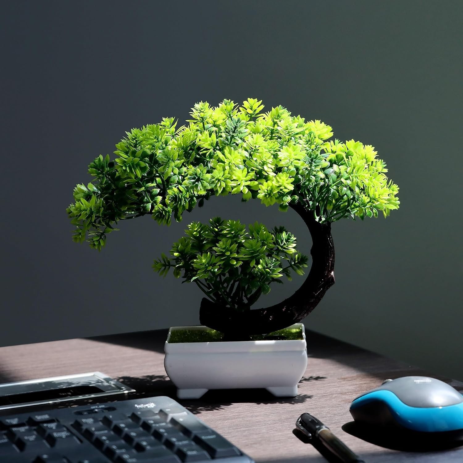 Chic Green Artificial Bonsai Tree for Effortless Home or Office Decor – 8.5”