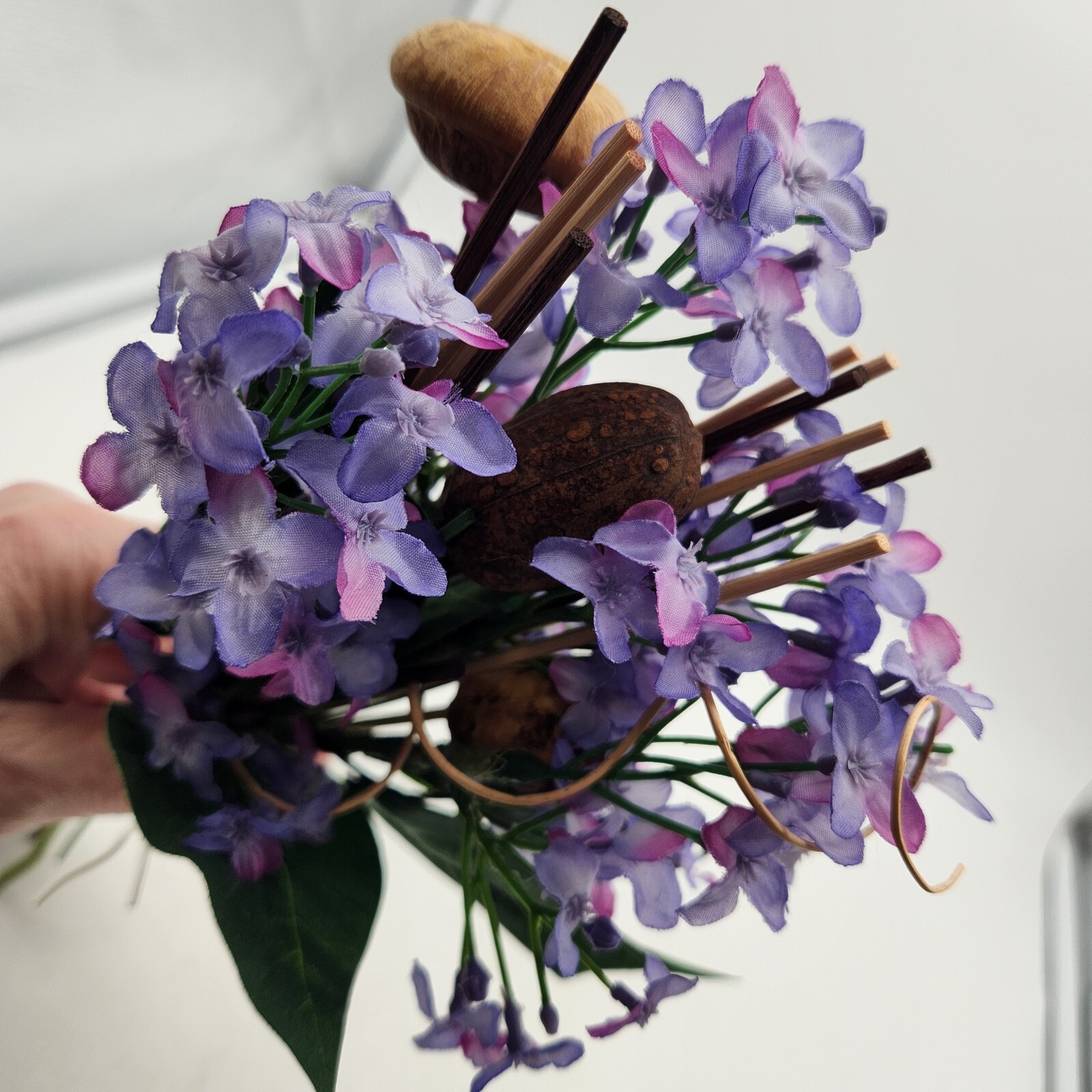 Vintage Purple Lilac Floral Bush Seed Pods Artificial Decorative 12″ Leaves