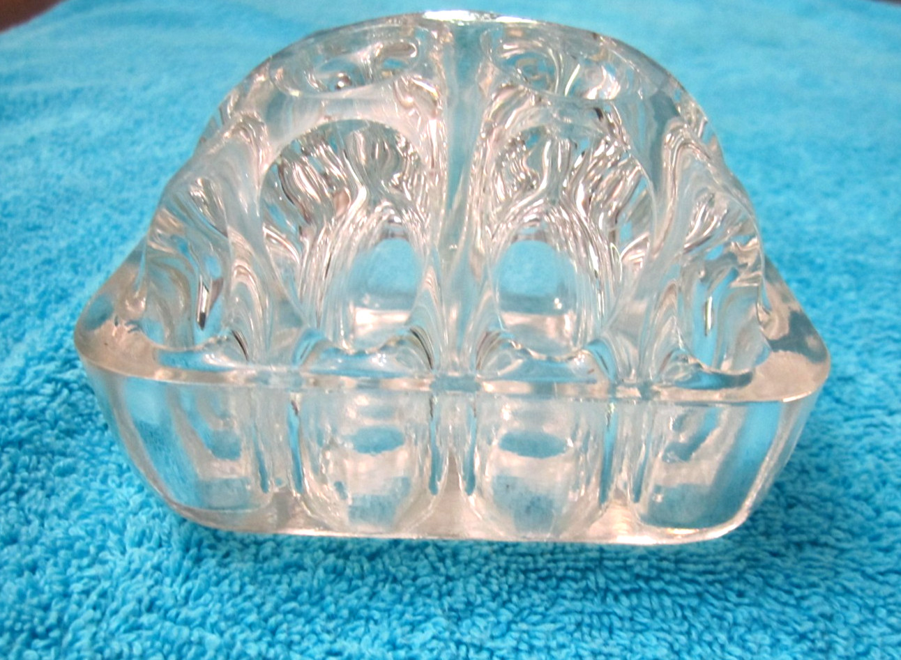 LARGE VINTAGE 3 1/2″ SQARE 16-HOLE CLEAR GLASS FLOWER FROG with DOMED CENTER