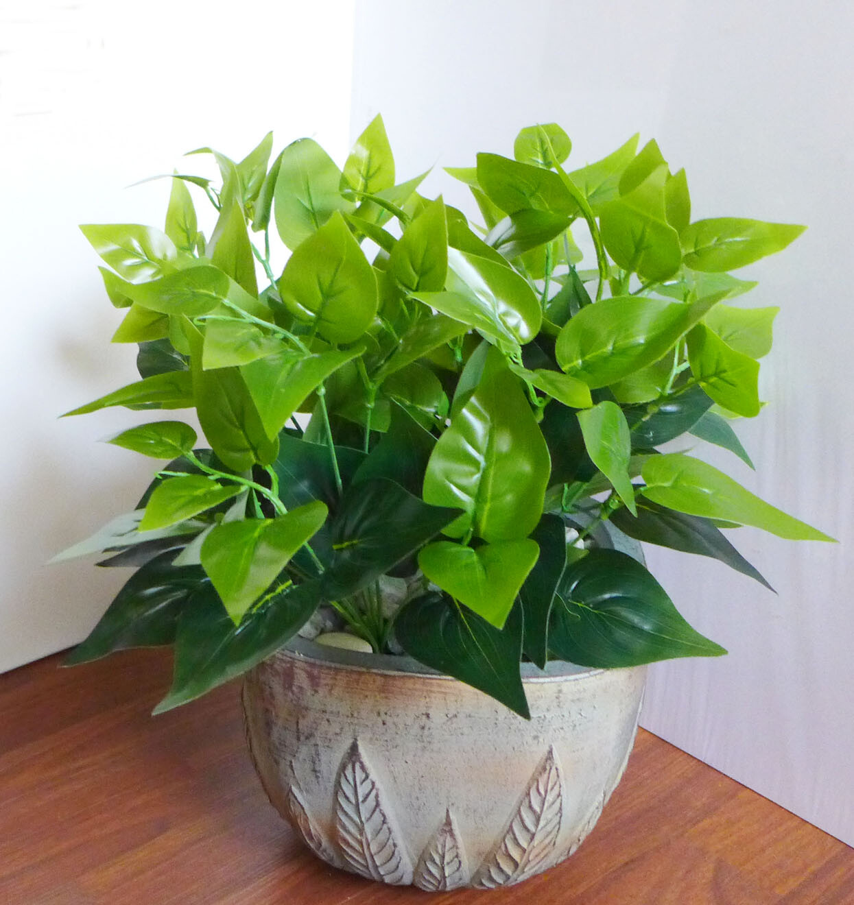 Set of 4 Artificial Small Green Leaf Grass Lifelike Plants