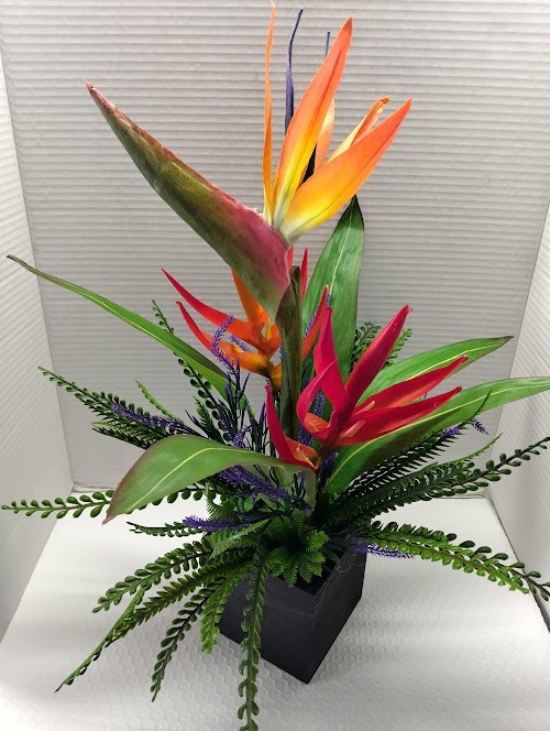 Artificial bird of paradise on disc table decoration, weddings, centerpiece OR