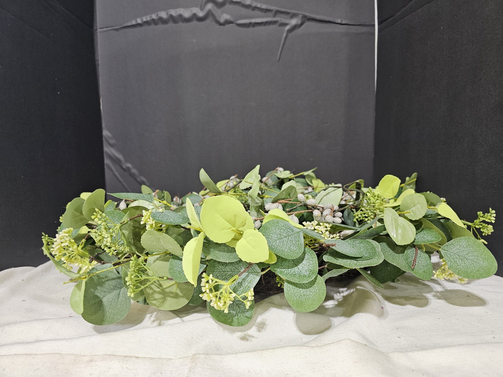 26 Inch Eucalyptus Wreath for Front Door, Large Artificial Greenery Wreath