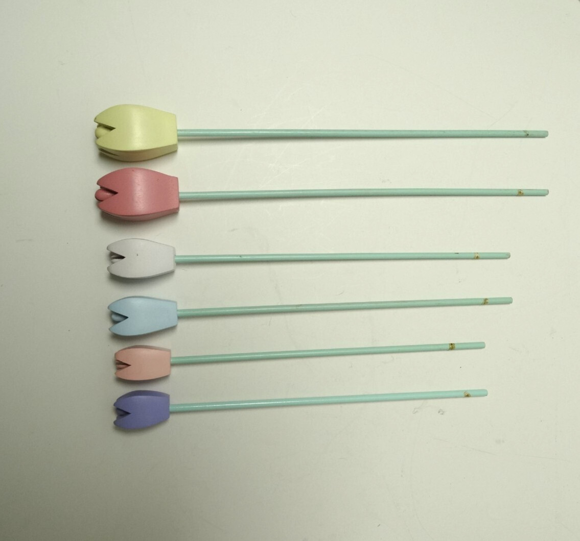 (6) Wooden Painted Colorful Tulips w (3) Leaves Countrycore Vintage Taiwan S M L
