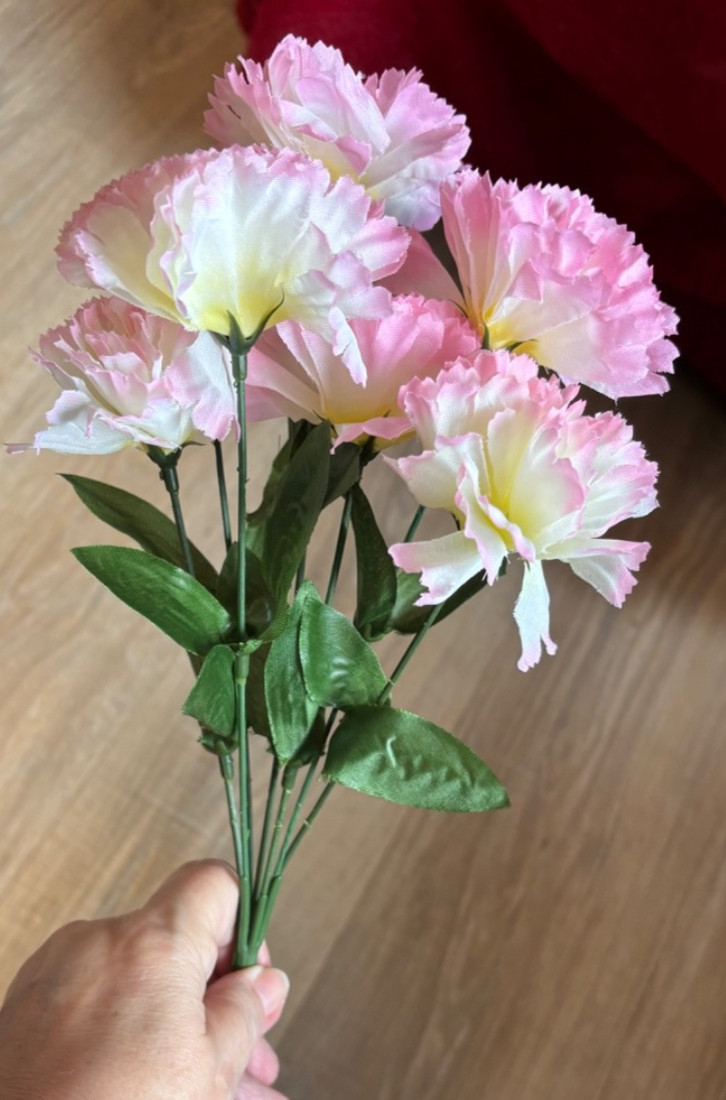 Crochet Pink Carnation Flower Bouquet 17″ Tall with 8.75″ Tall Glass Bud Vase