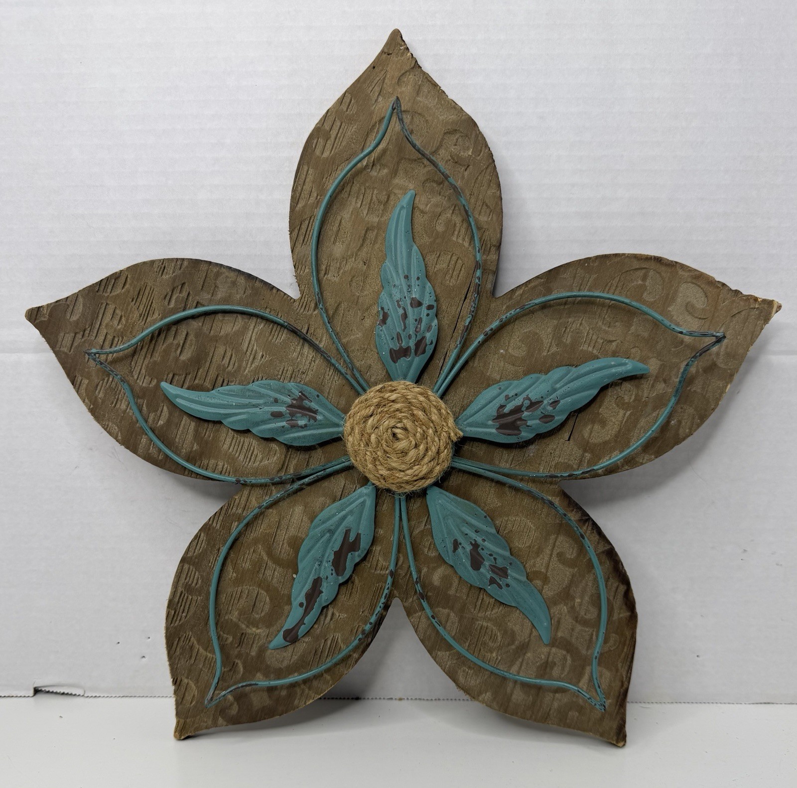 Rustic Wood Flower With Metal Center Wall Hanging Decor Teal 13.25”