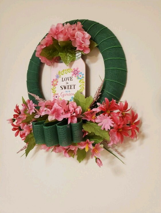 Wreath “LOVE is SWEET in a garden” Green burlap mesh Pink flowers Decor Door 15″