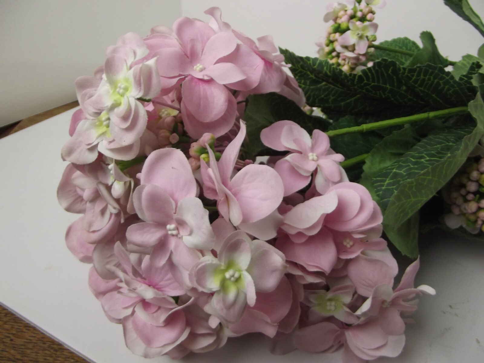 Disneyland Grand Hotel Hyacinth Artificial Silk Fake Pink Flowers Props