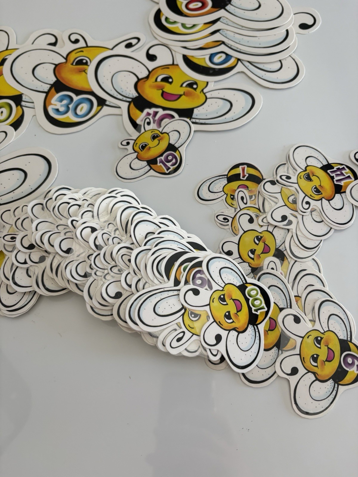 Colorful Bee Set 1-100