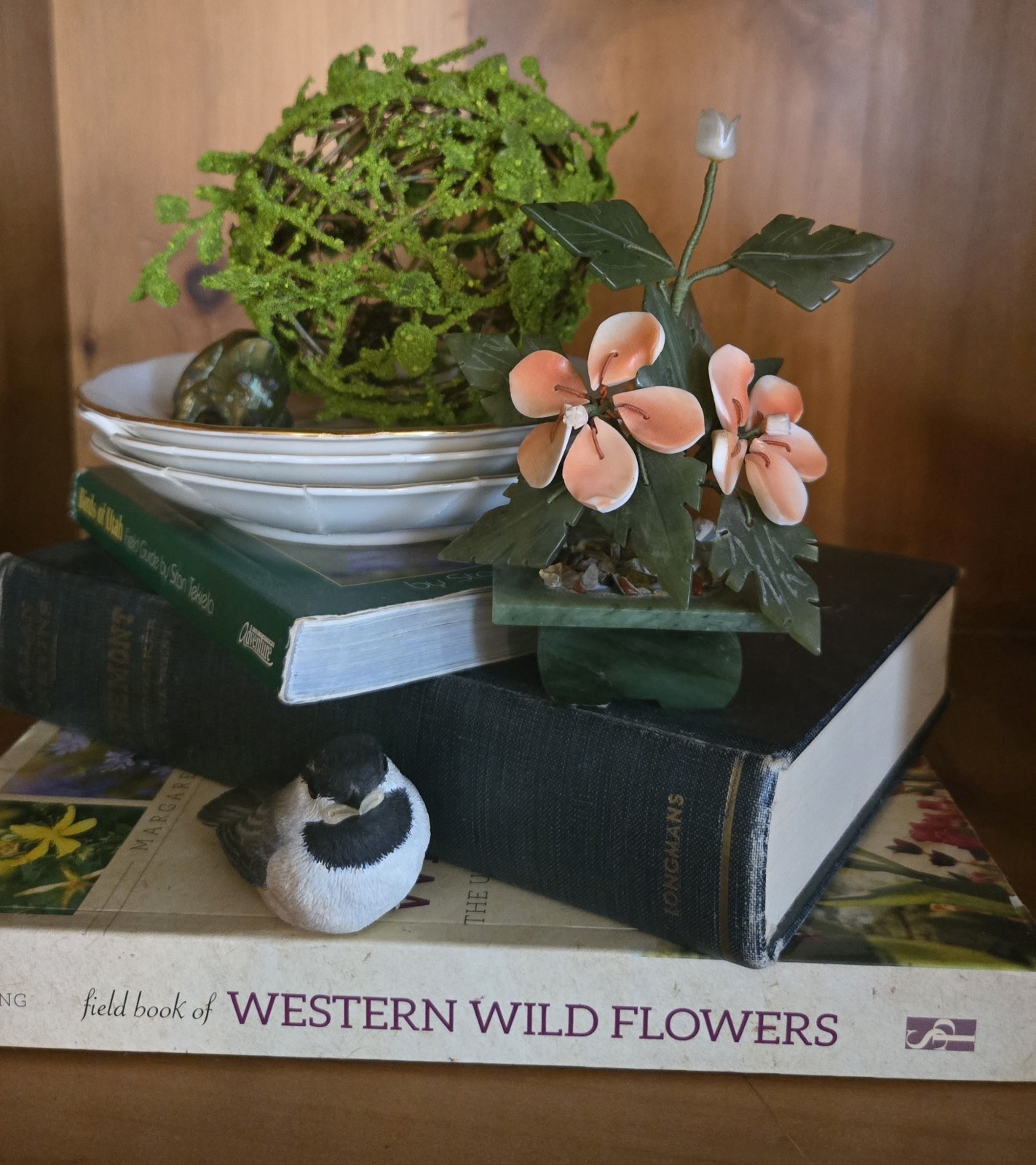 Vintage Jade & Shell Flower Arrangement – Handcrafted Bonsai-Style Floral Sculpt