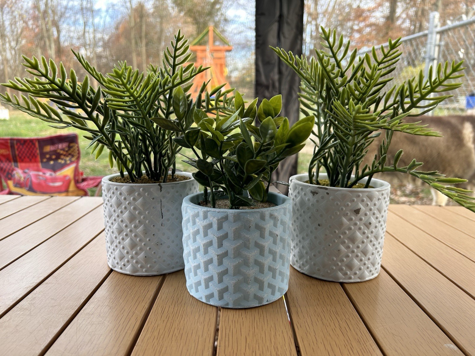 Artificial Fern Houseplant Arrangement & Centerpiece in White Pot, Green/White