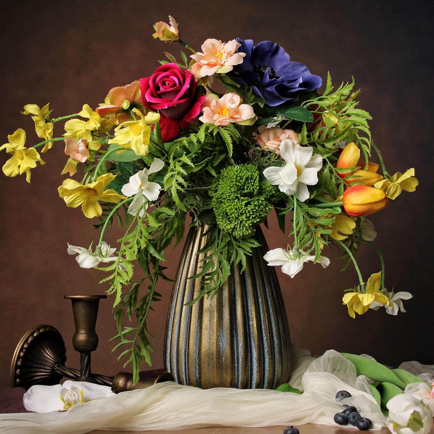 Artificial Faux Flowers in Vase, Silk Flower Arrangement Artificial Floral Cente