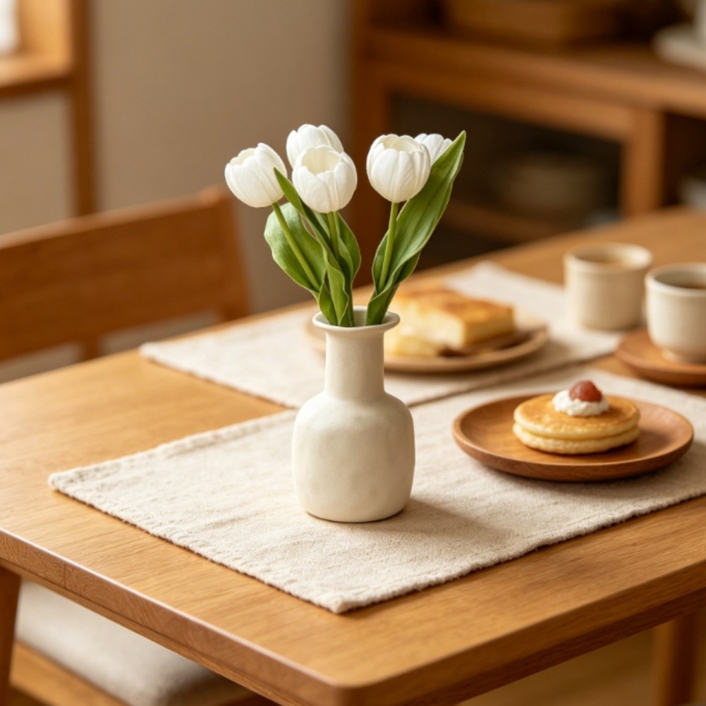 Realistic Looking Silk Tulips for Contemporary For Home Decoration Setup