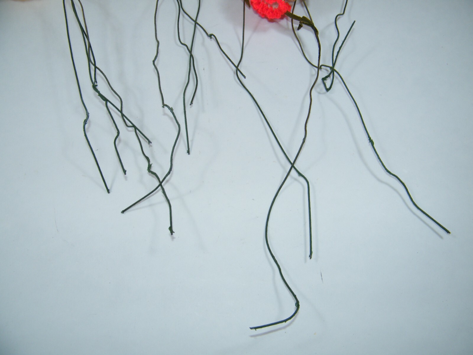 (12) HAND CROCHETED FLOWERS FLOWER BOUQUET WIRE STEMS