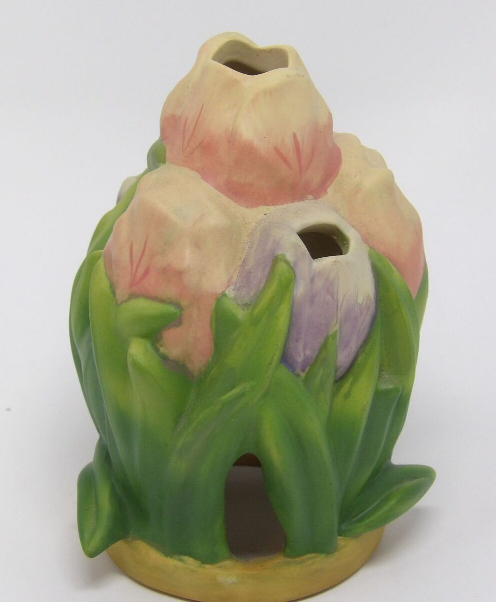 Vintage Floral Frog Floral Bouquet Shaped 4 3/4″ H x 3 1/2″ W Pink & Purple Flow