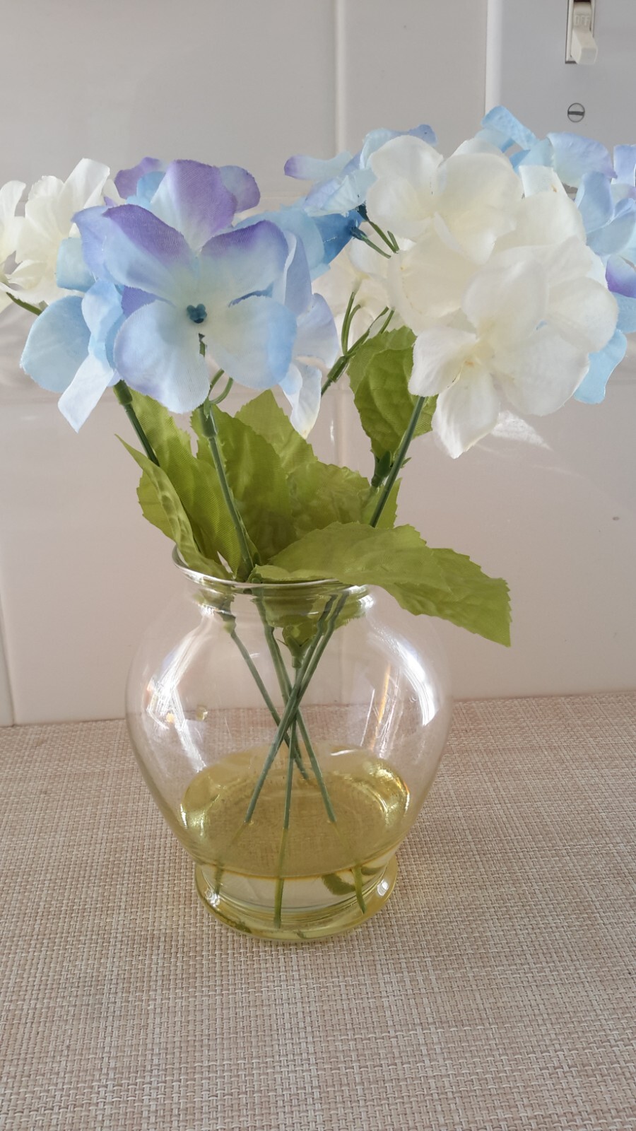 Artificial White/Blue Flowers in Vase with Faux Acrylic Water 11′ Tall DIY