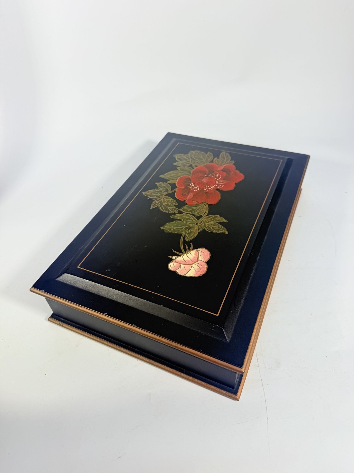 Jewlery Box Embossed Flowers Chinoiserie Oriental Boudoir Table Home Decor Black