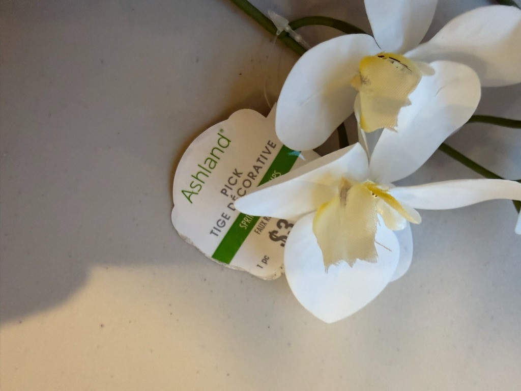 New 2 Faux silk artificial Orchids White Yellow Flowers (Sh17-G)