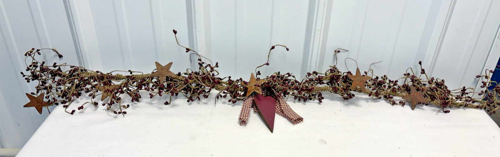 36″ Red/Burgundy Pip Berry Garland with 6 Rusty Stars & Burgundy Heart & Bow