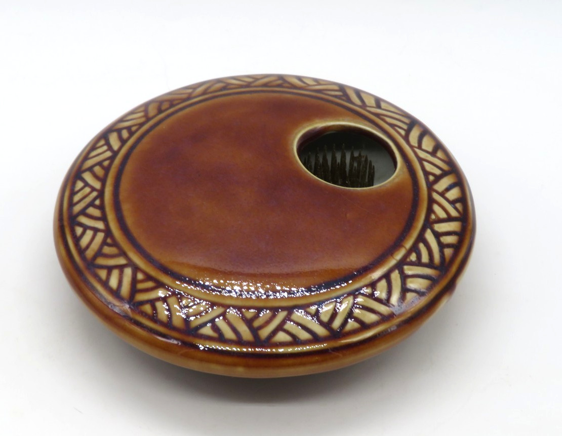 Vintage Ceramic Round Ikebana Flower Vase with Frog Brown Glaze Carved pattern