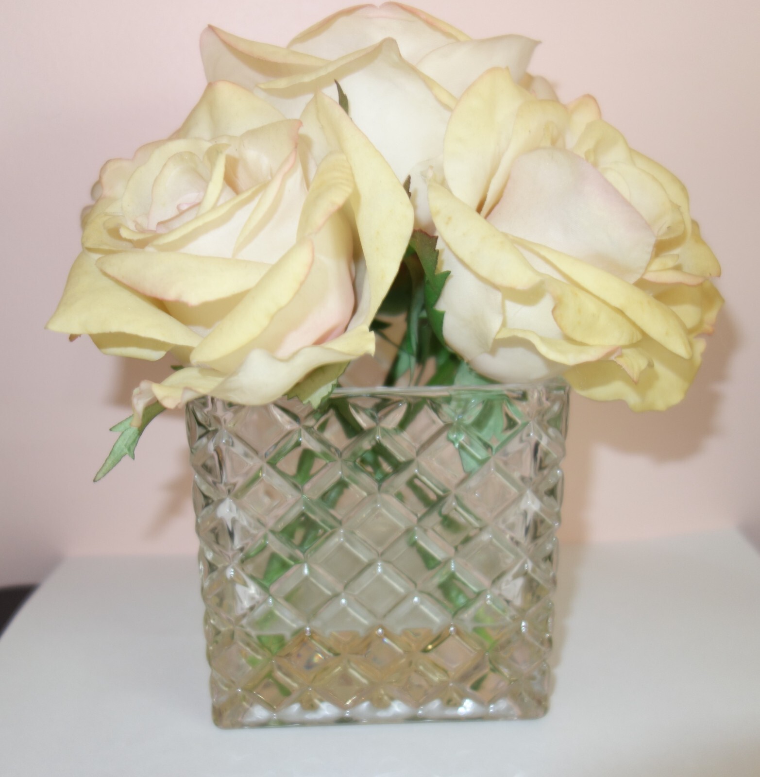 Silk Roses Flower Arrangement Centerpiece In Cube Glass Vase With Faux Water