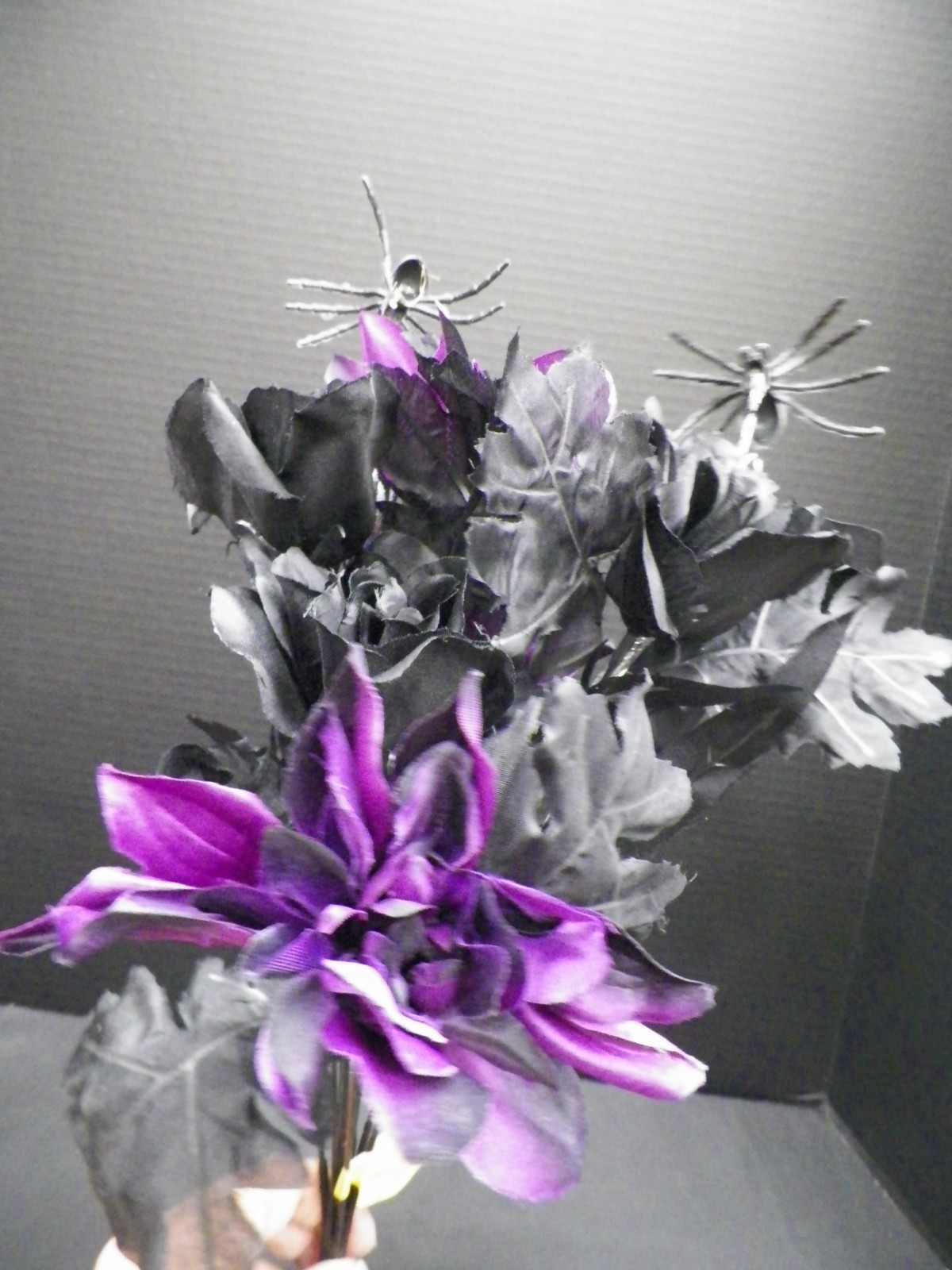 Mainstays Artificial Floral Black Purple Skull Spiders Dahlia Rose Halloween