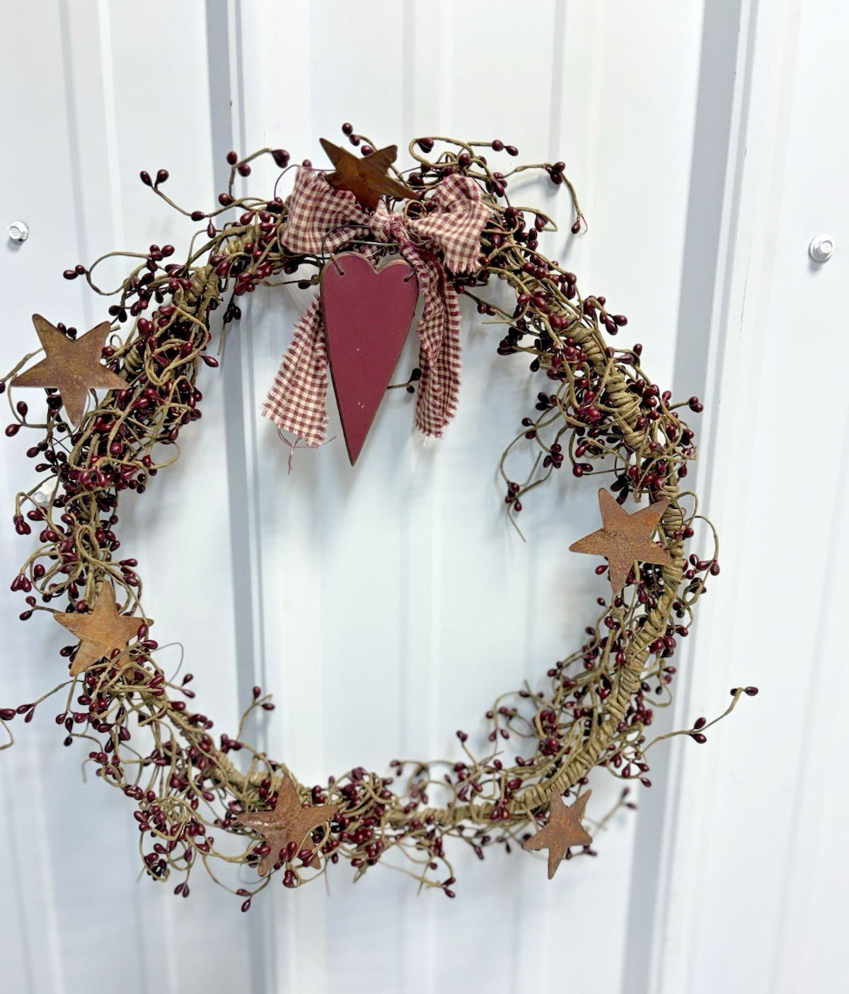 36″ Red/Burgundy Pip Berry Garland with 6 Rusty Stars & Burgundy Heart & Bow