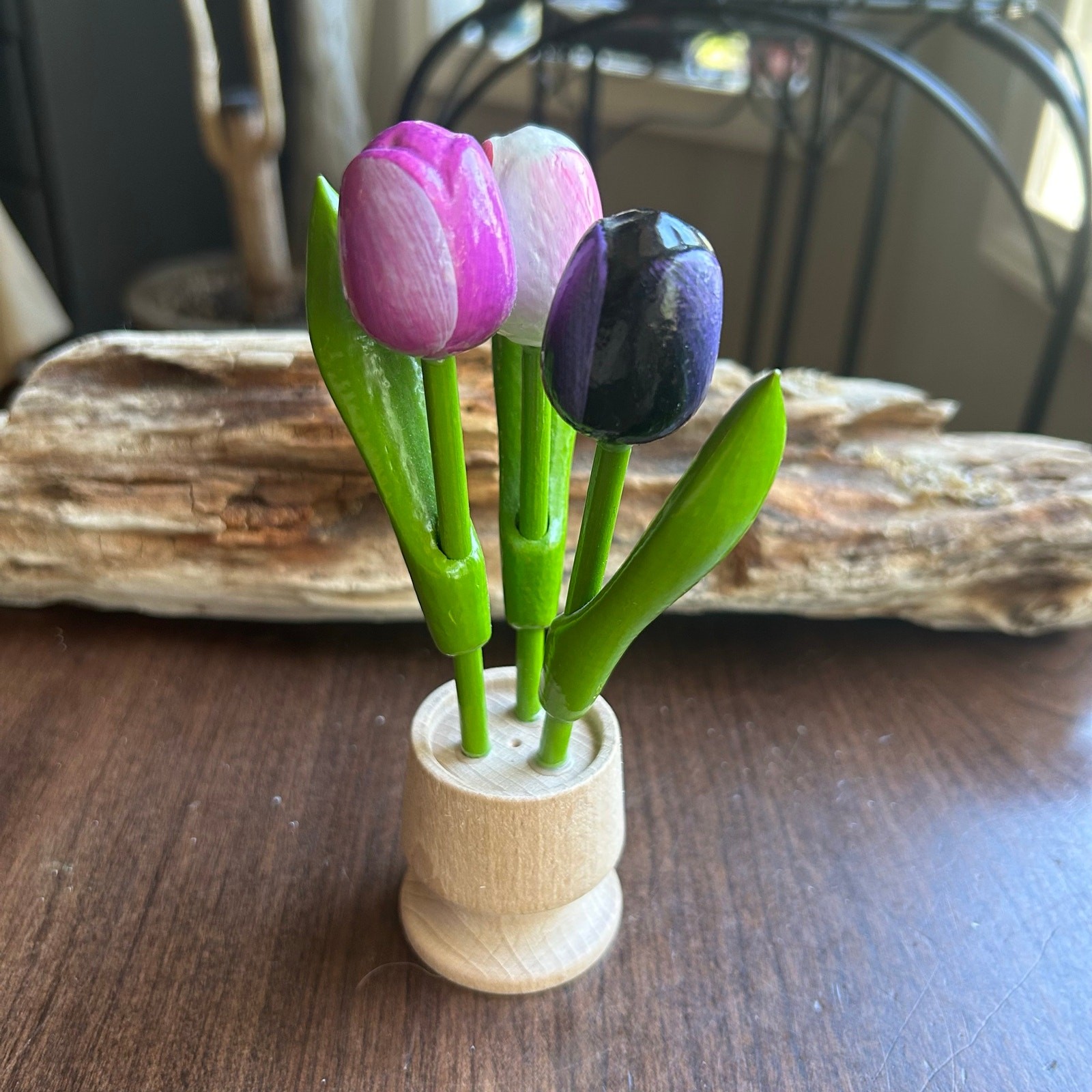 Vintage wood wooden hand carved tan painted tulip flowers
