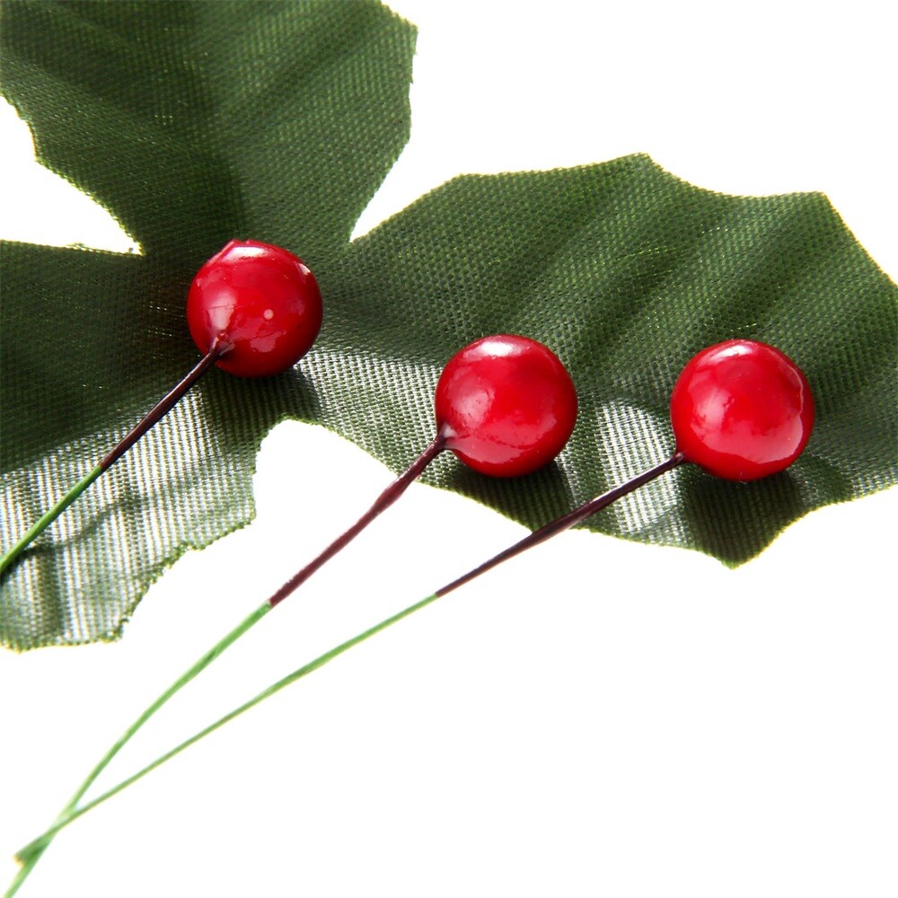 50pcs Dark Red Holly Berries + 50pcs Green Artifical Leaves 2 in 1 Home Decor