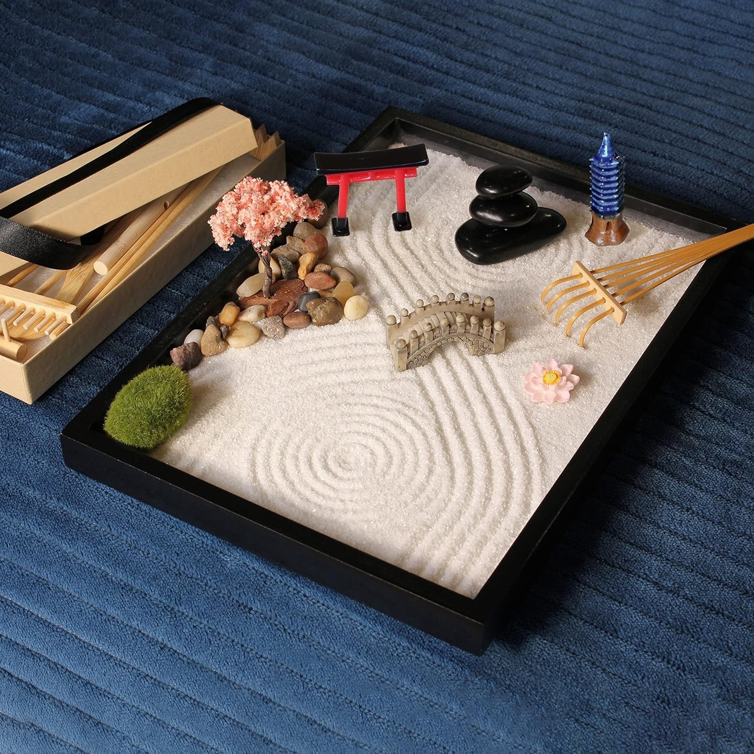 Elegant 11x8in Zen Sand Garden – Complete Japanese Decor Gift with Accessories