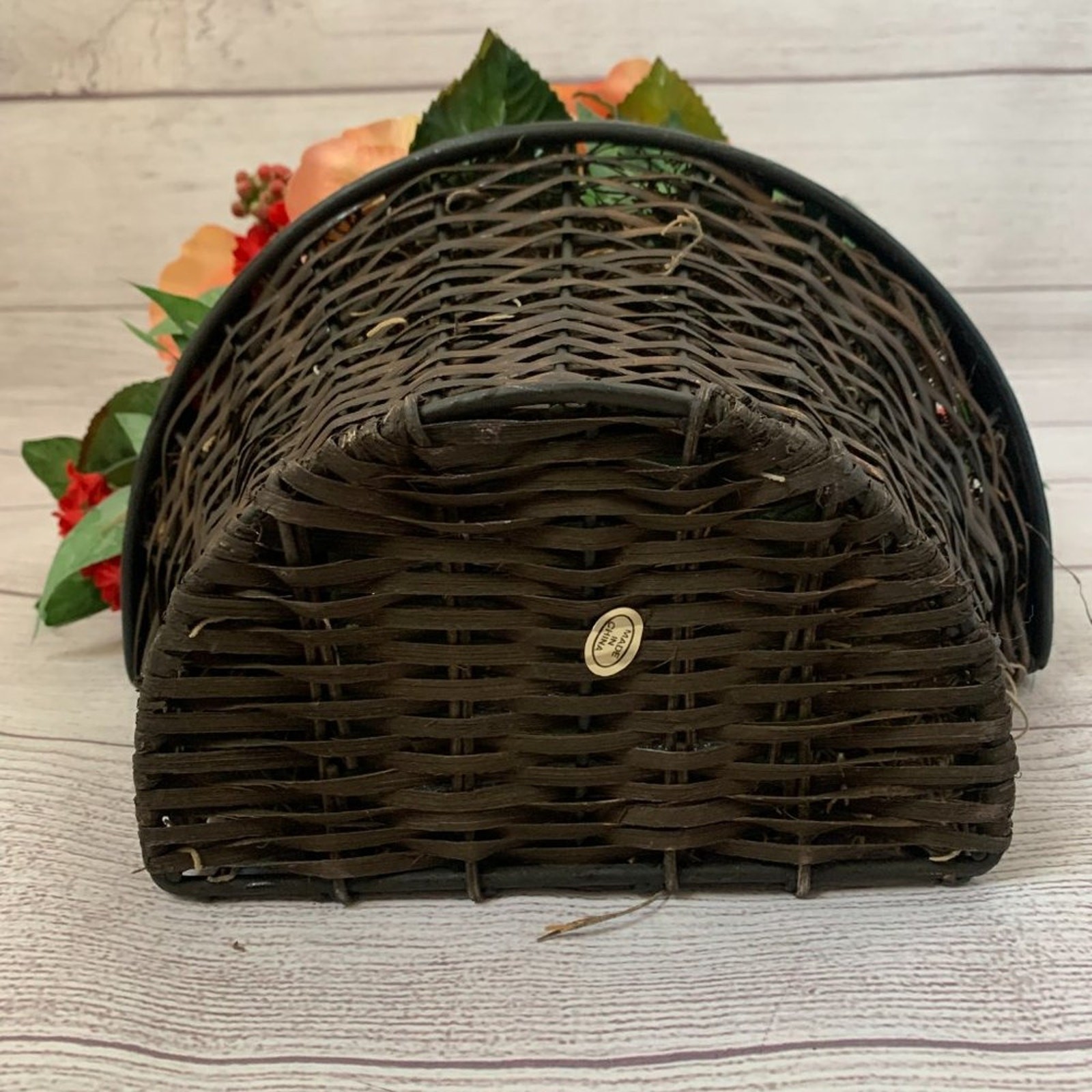 Faux Floral Arrangement Basket Wall Hanging Planter Rose Flower and Berries 15″H