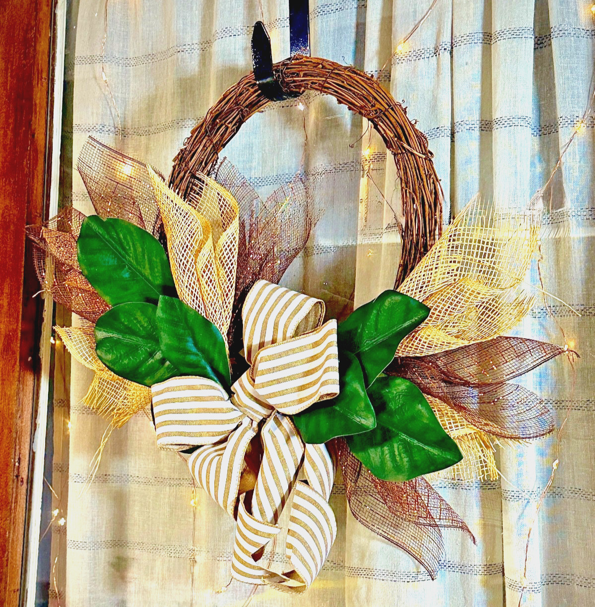 Rustic Grapevine Wreath – Farmhouse Home Decor – Modern Burlap Bow Door Hanger