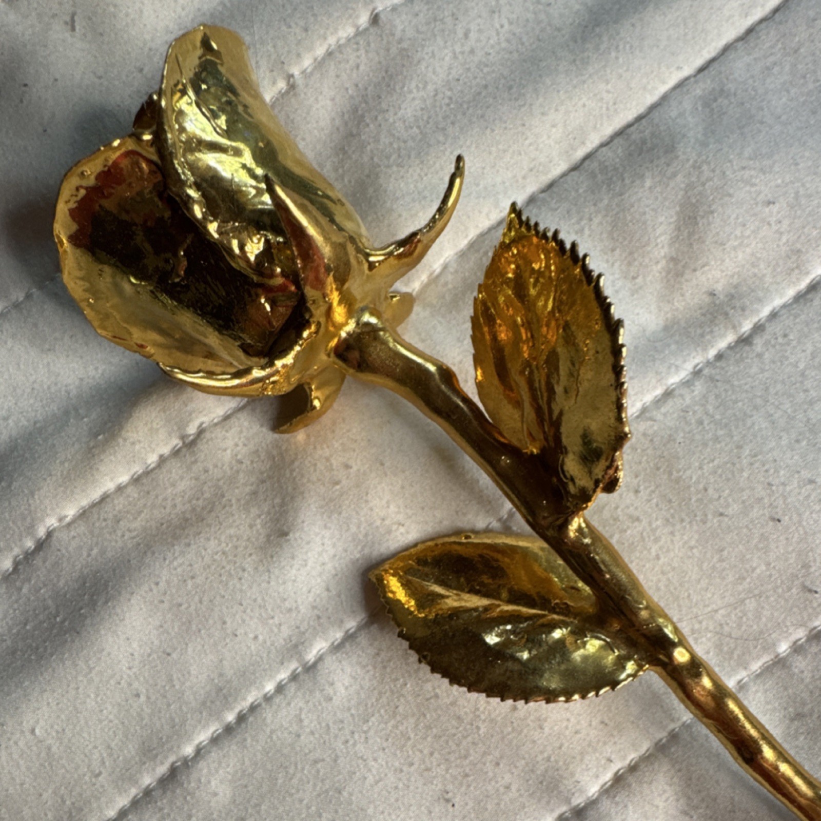 Gold dipped Metal Rose Floral Decor Flower Stem – Gold Tone Metal Rose Stem 24k