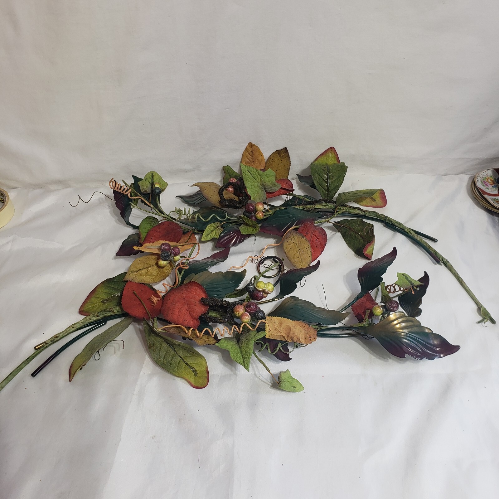 Mixed Material Metal and Floral Wall Decor Hangings Country Colorful