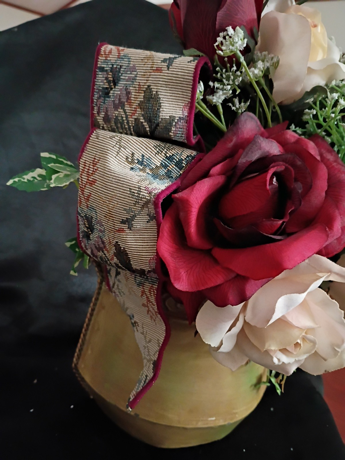 Silk Roses Bouquet In Cream/Gold Tin Wall Container 5.5×2.5×9″