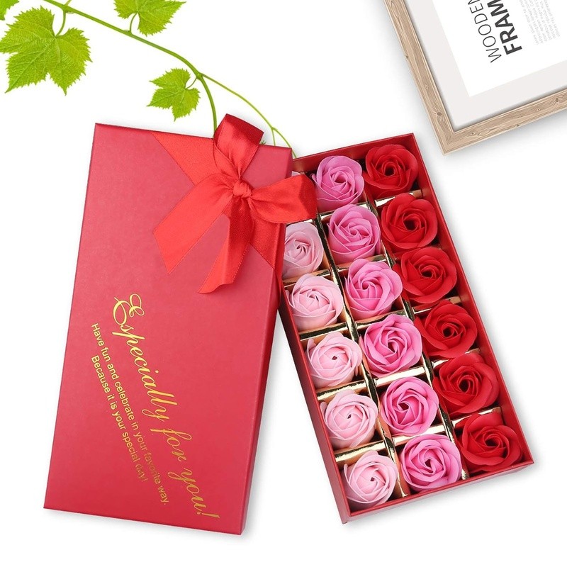 Scented Soap Rose Flower Gift Box 18 PCS Romantic Decor Valentine’s Day New