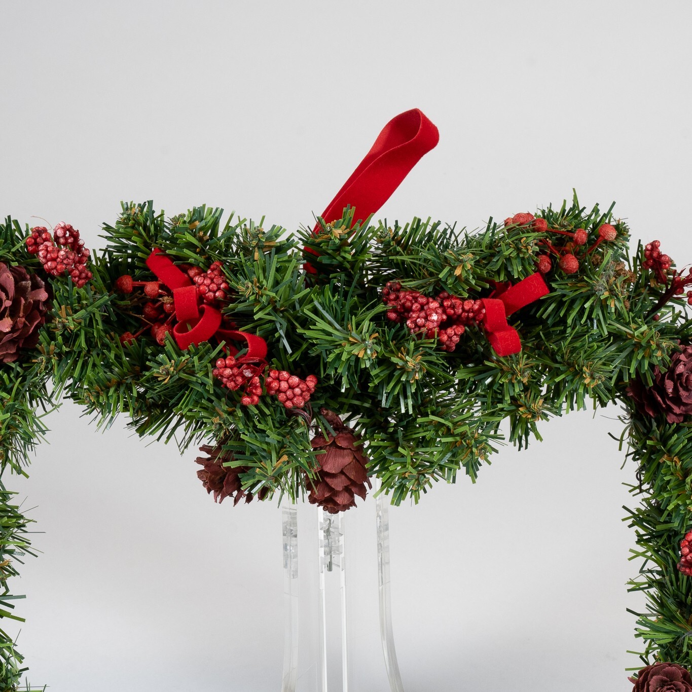 Christmas/Holiday Style 12″ Heart-Shaped Wreath