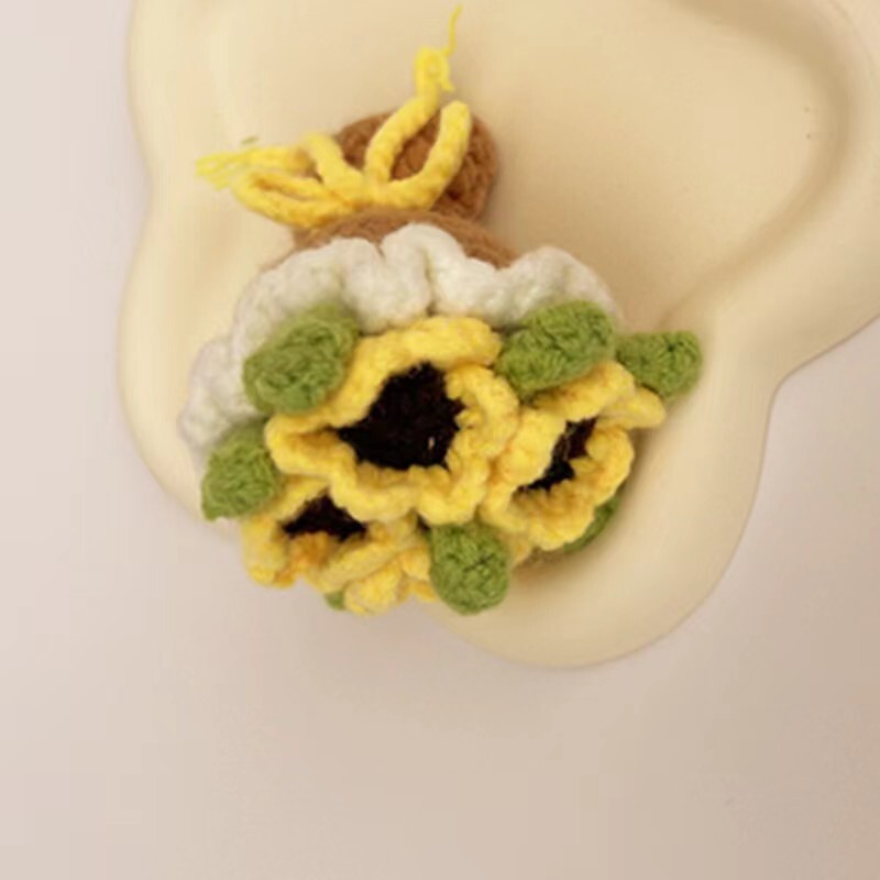 Handheld Small Bouquet Handmade Knitted Puff Flower Crochet Party Decors Gift