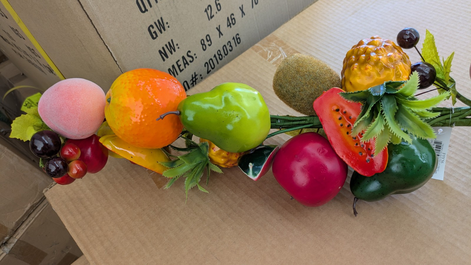 Tropical Mix Fruit Swag for Wall, Home/ Kitchen Decoration, 35″ Long F5Y56 New
