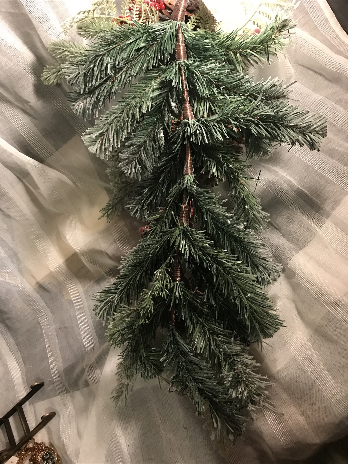 Snowy Evergreen Pinecone Mix Swag Wreath Winter Wall Door Decor Christmas NEW