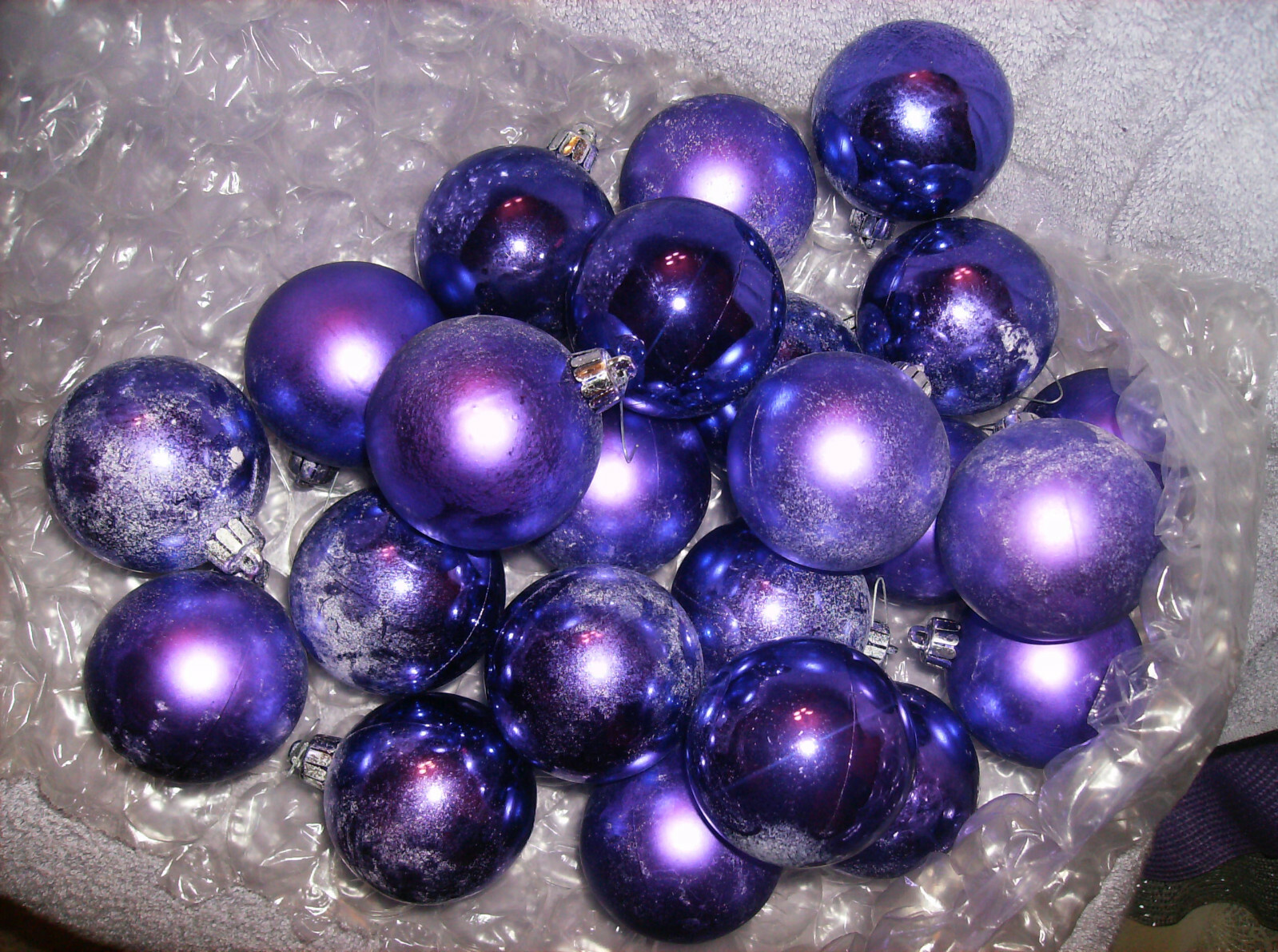 6 PLUSH BUSH PURPLE ROSES SILK SATIN POLY 10″ HIGH EACH ARTIFICIAL BOUQUET #17