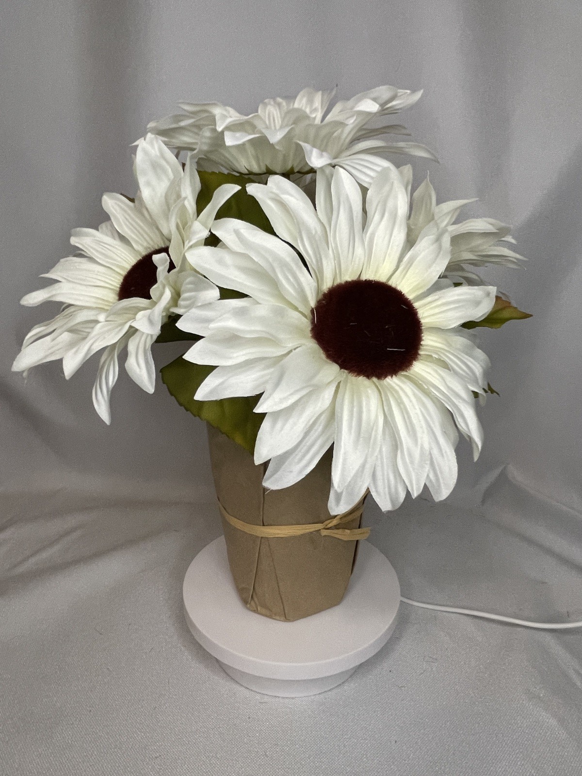 New Ashland Artificial Floral Cream Sunflower 8 Lg Blooms Light Pot 9”x12” HOM18