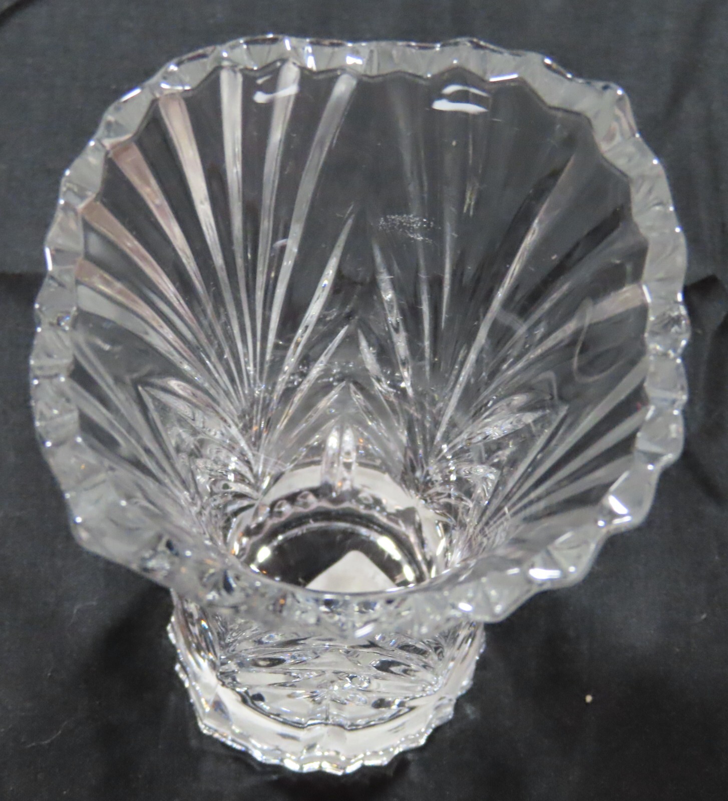 Crystal Flower Bud Vase 5″ Ribbed Mikasa Swirl Oval Mouth Art Deco Excellent