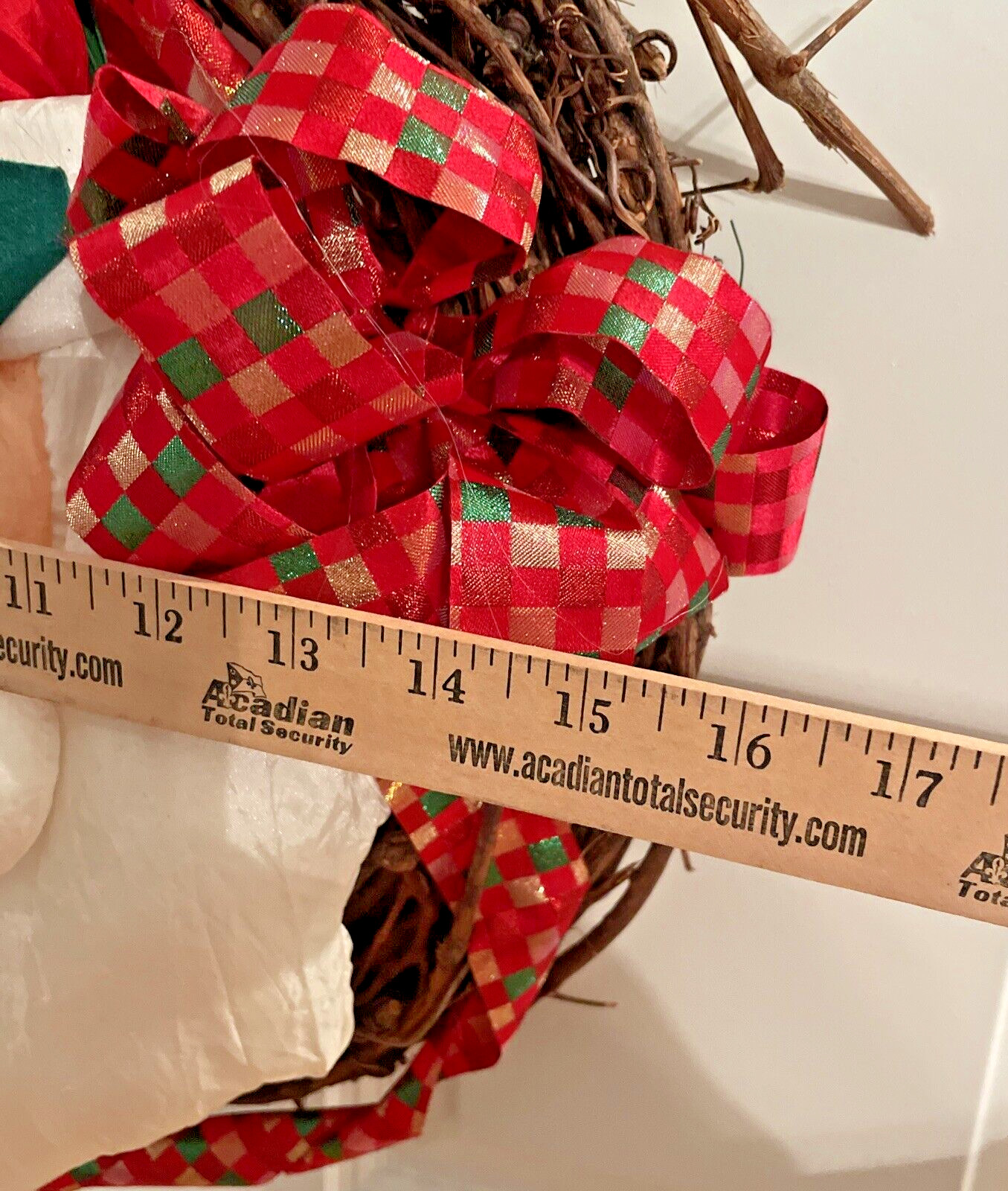 CHRISTMAS Parachute Santa Grapevine Wreath Christmas Decoration Read EUC