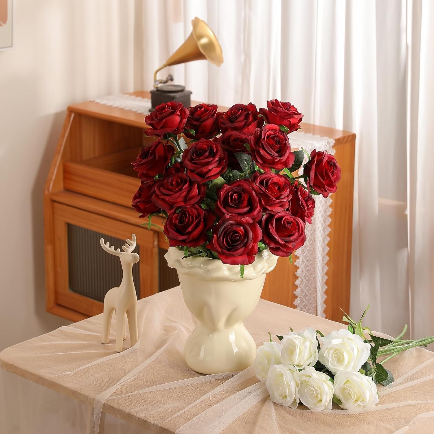 Eco-Friendly 10 Pack of Lifelike Silk Roses – Perfect for Mother’s Day Gifts