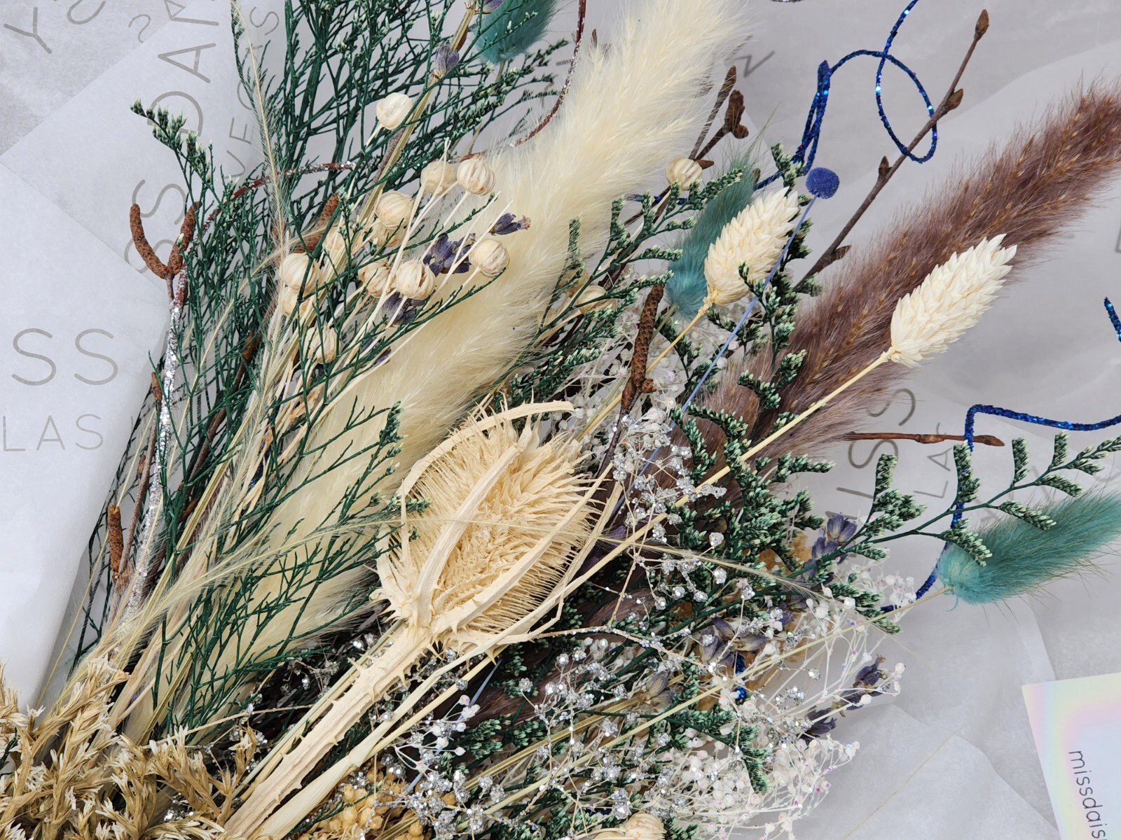 Miss Daisy Large Dried Floral Bouquet, Arrangement 100% All Natural Real Flowers