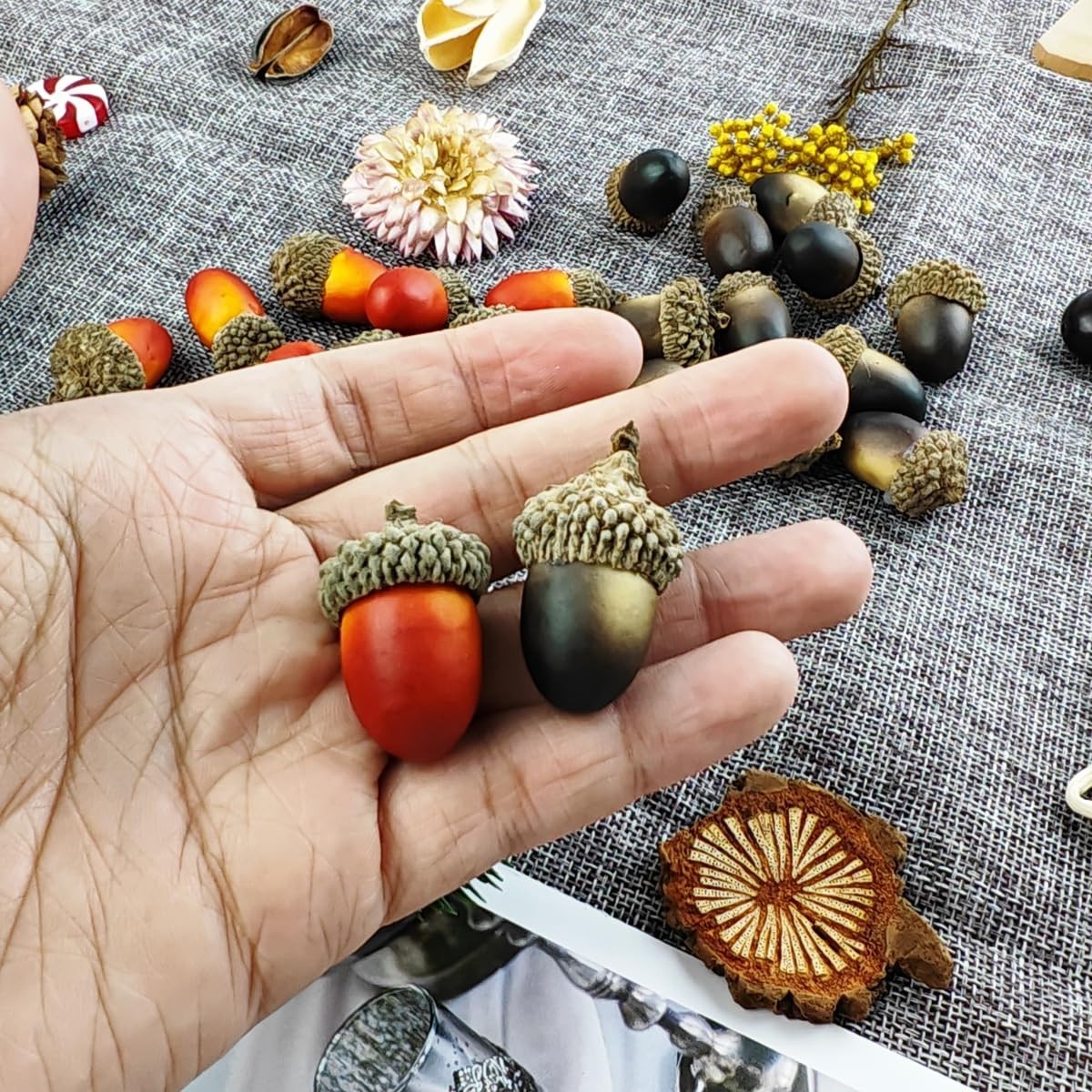 160PCS Lifelike Artificial Acorns – Realistic Simulation Decor for Crafts, Weddi