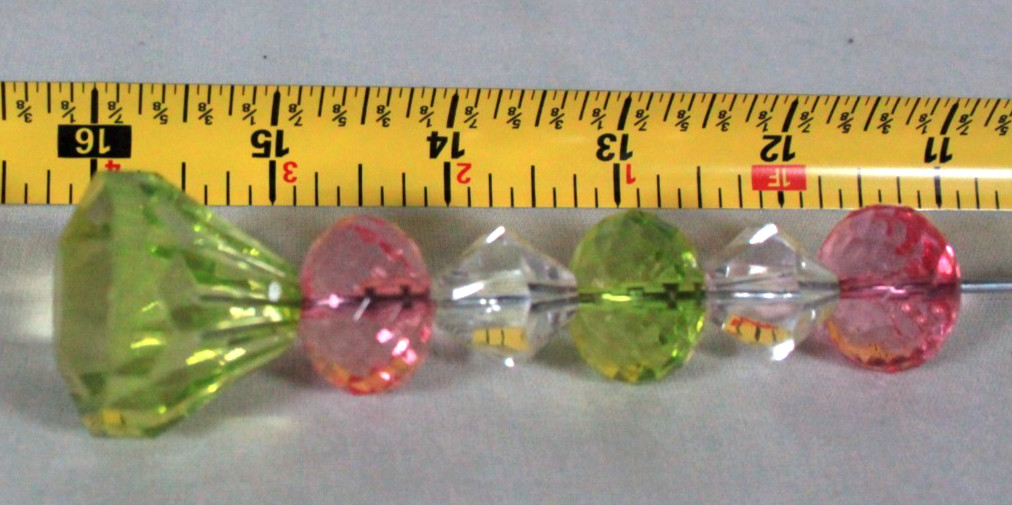 SET OF 4 FAIRY GARDEN GREEN PINK & CLEAR ACRYLIC CRYSTAL BEADED STAKES WANDS 16″