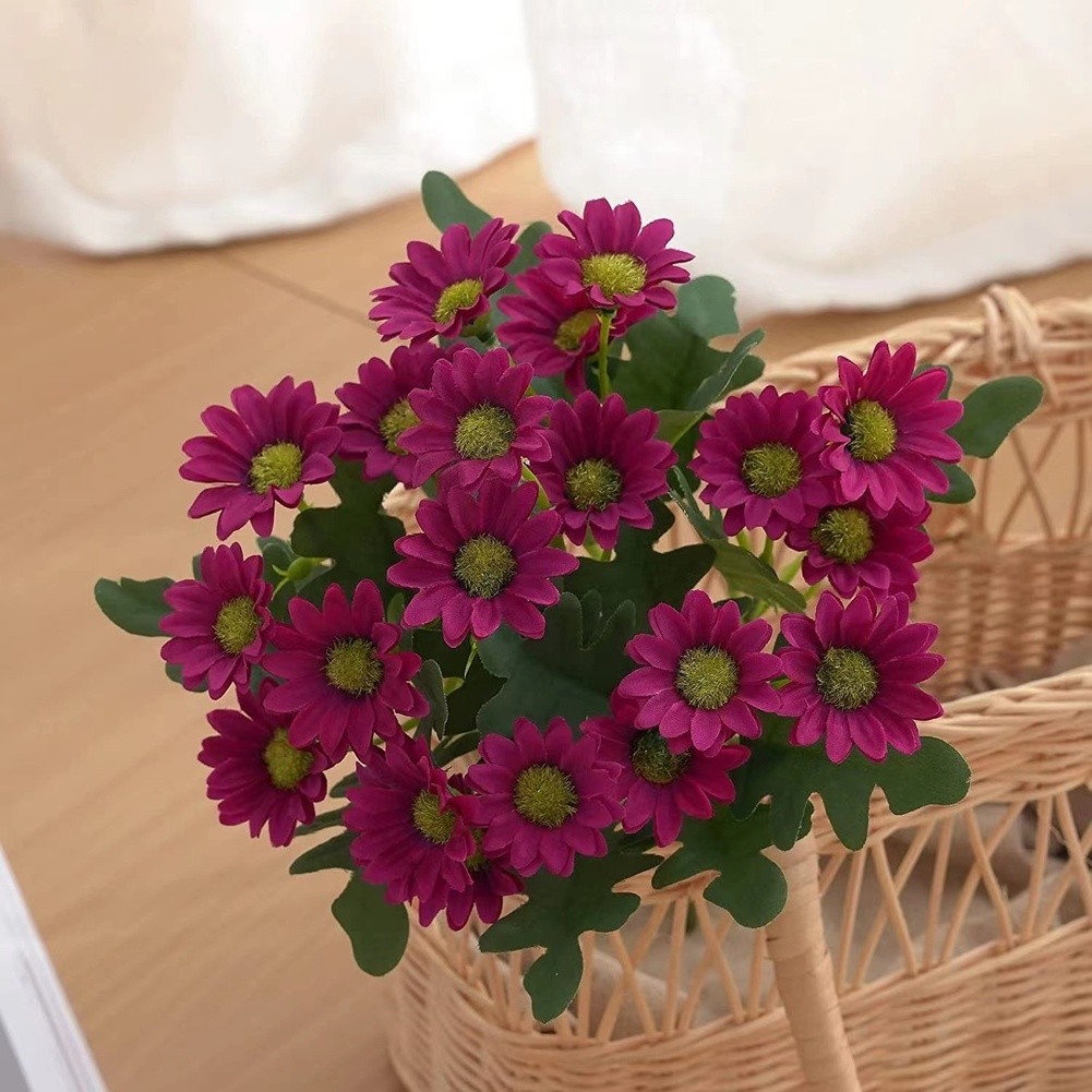 Chamomile Daisy Bouquet Made of Silk and Plastic for Living Room Bedroom Decor