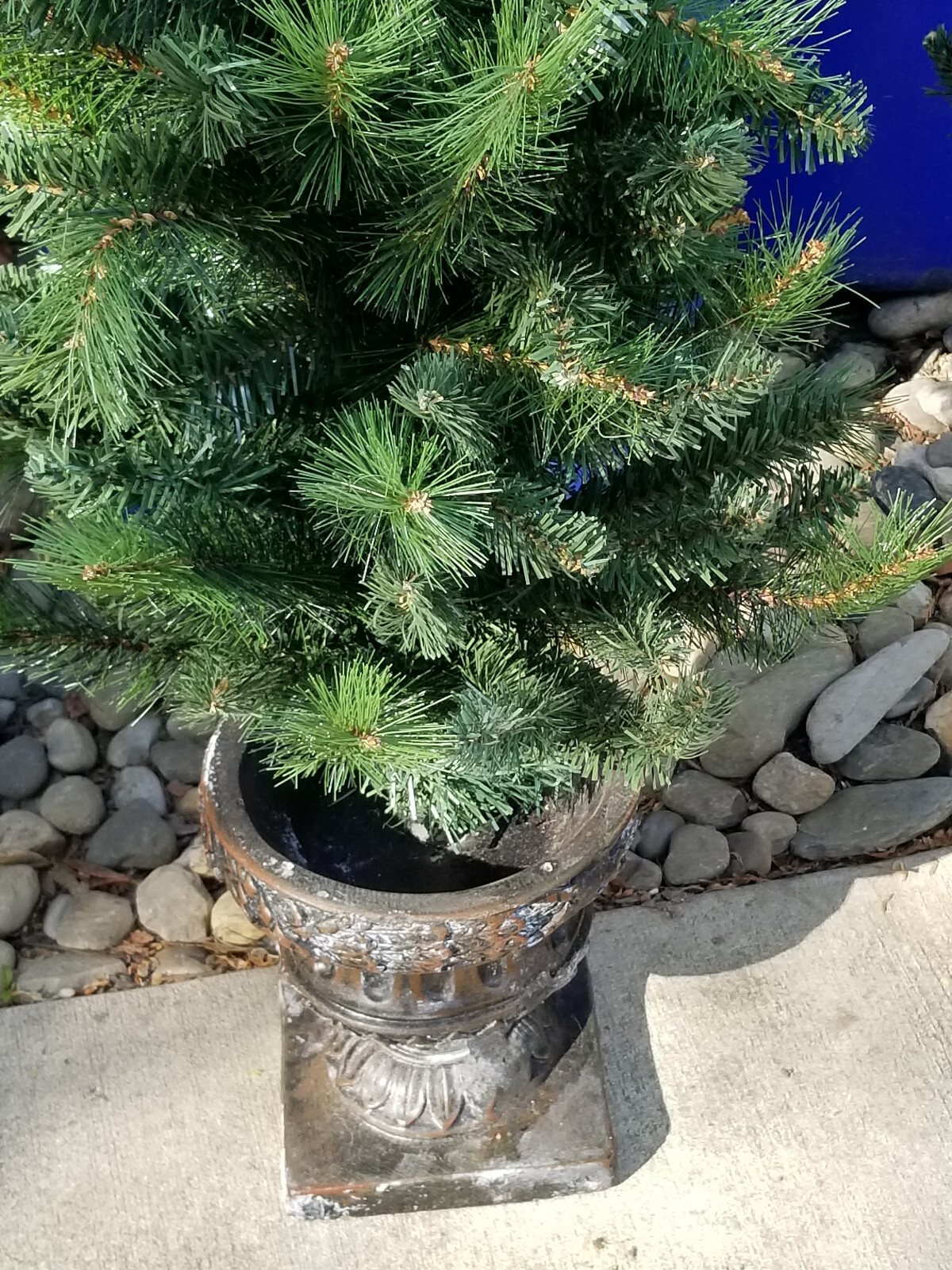 A PAIR OF DECRATIVE ARTIFICIAL FAUX POTTED PORCH PINE PLANTS 4′